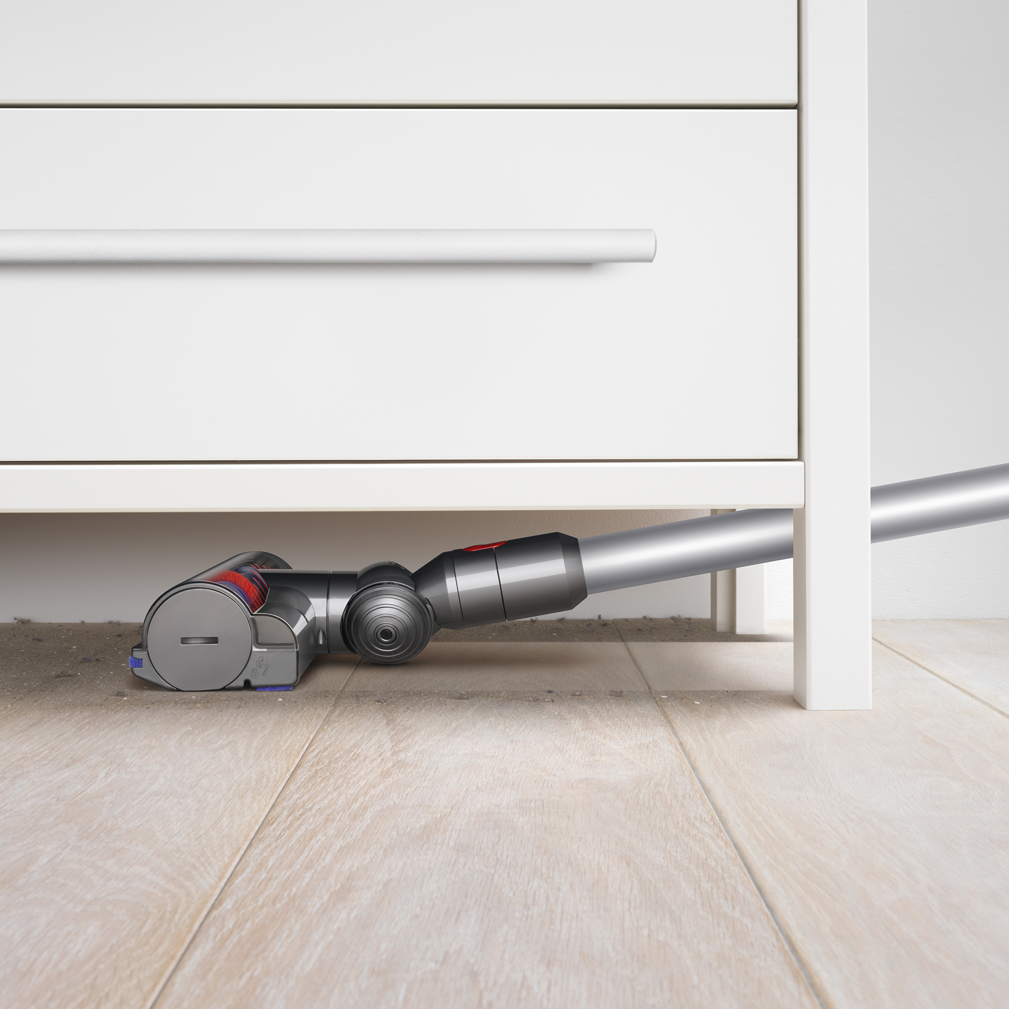 Dyson V7 Advanced Cordless Vacuum Cleaner | Silver | Refurbished